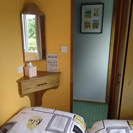 Hills View Accommadation Шале *